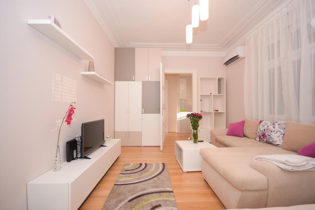 Apartment Mina Belgrade Exterior photo